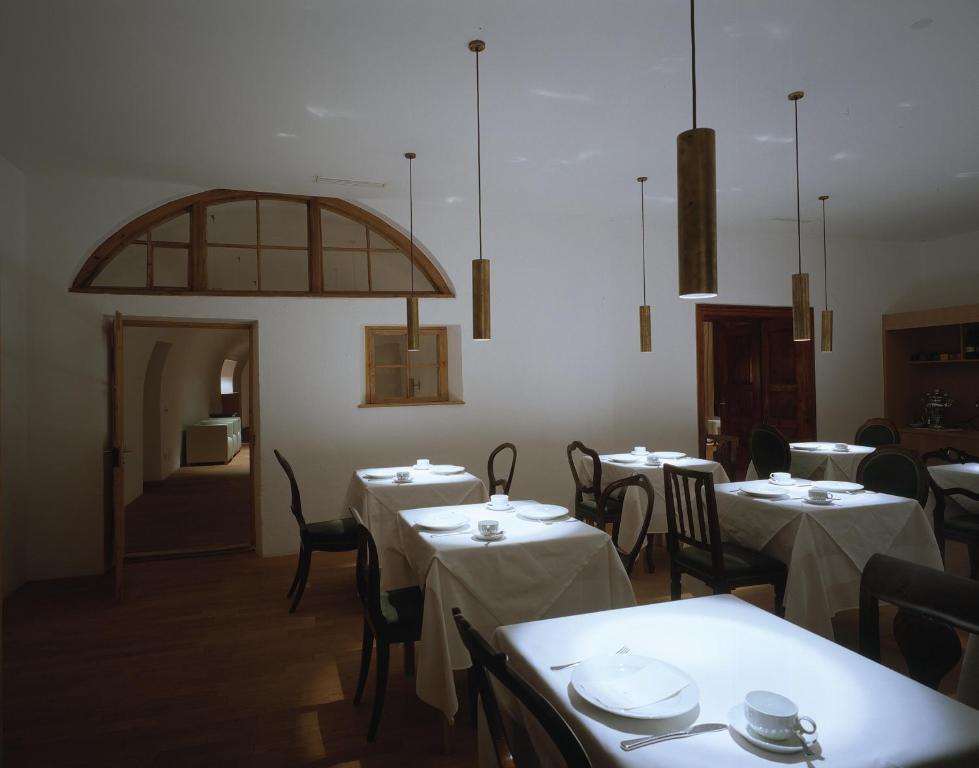 Hotel Gasthof Gruener Baum Glorenza Esterno foto